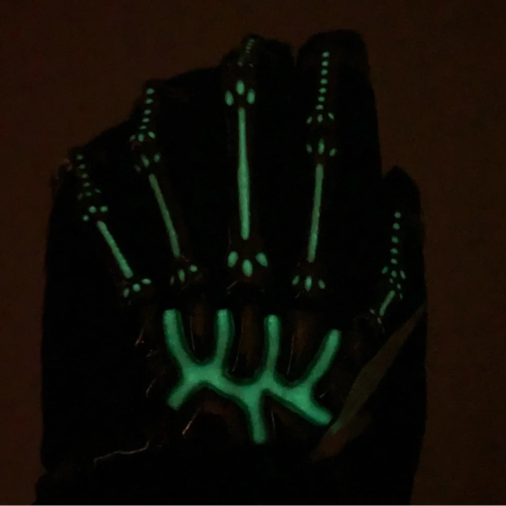 Torrid Skeleton Hand Cuff Glow in the Dark - 1X 2X - NEW - Picture 3 of 8